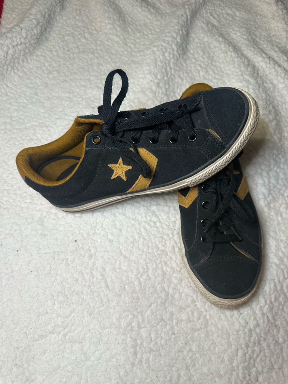 Vans Kids Black and Gold Star Low-Top Sneakers